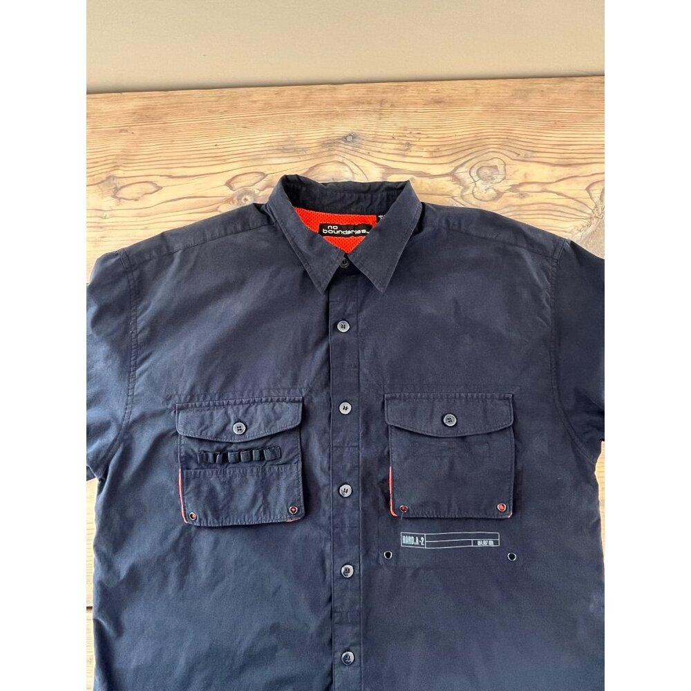 No Boundaries Fishing  Button Up Shirt Mens M Navy Vented Pockets Cotton Nylon